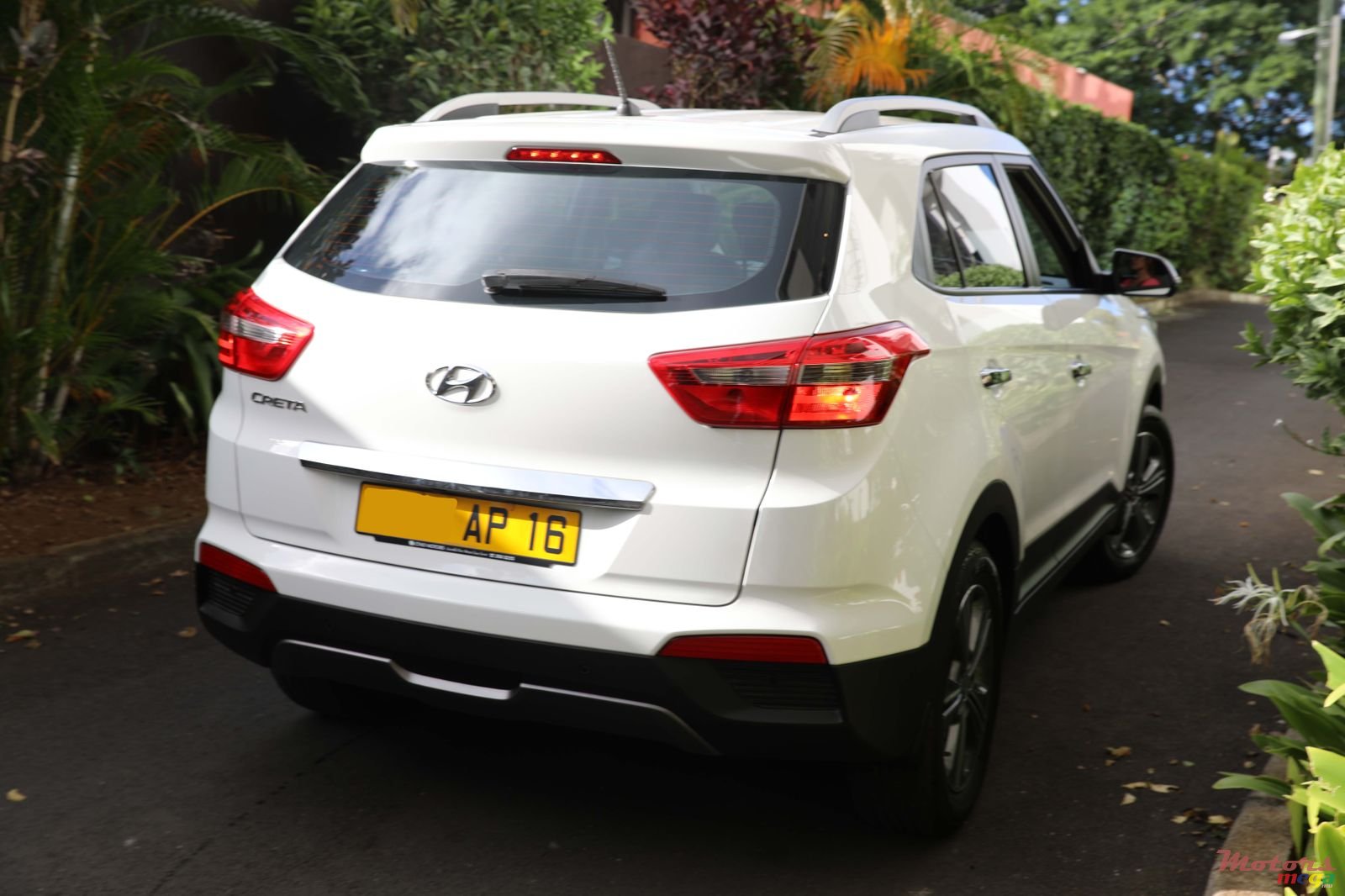 2016' Hyundai photo #4