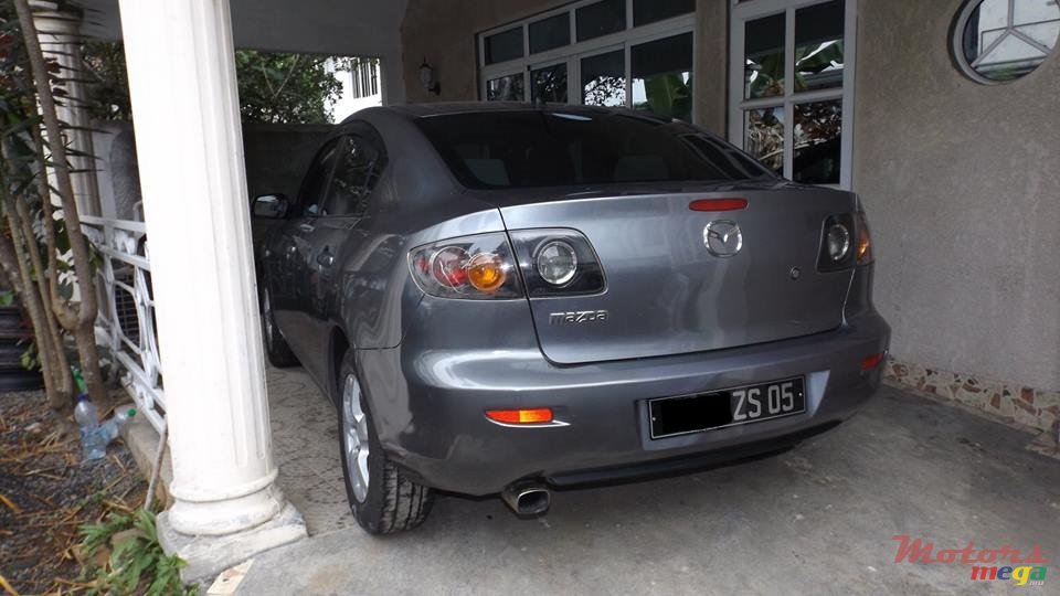 2005' Mazda Axela photo #4