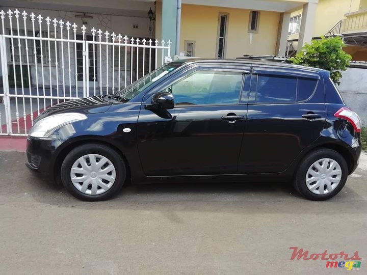 2012' Suzuki Swift photo #4