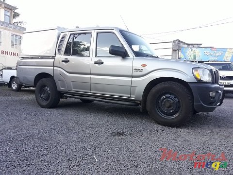 2012' Mahindra Scorpio photo #1