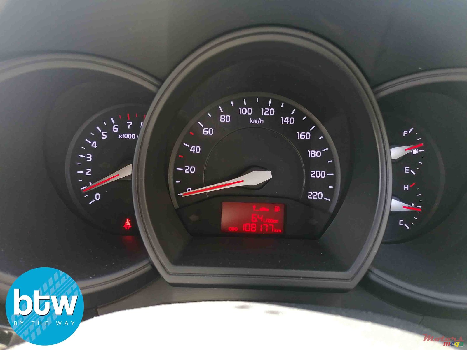 2015' Kia Rio photo #7