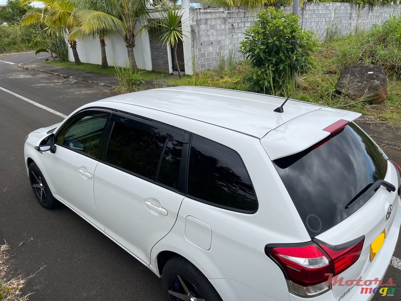 2016' Toyota Fielder photo #3