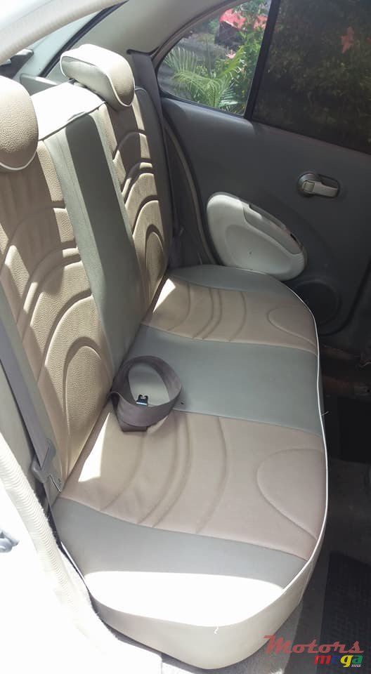 2003' Nissan March photo #3