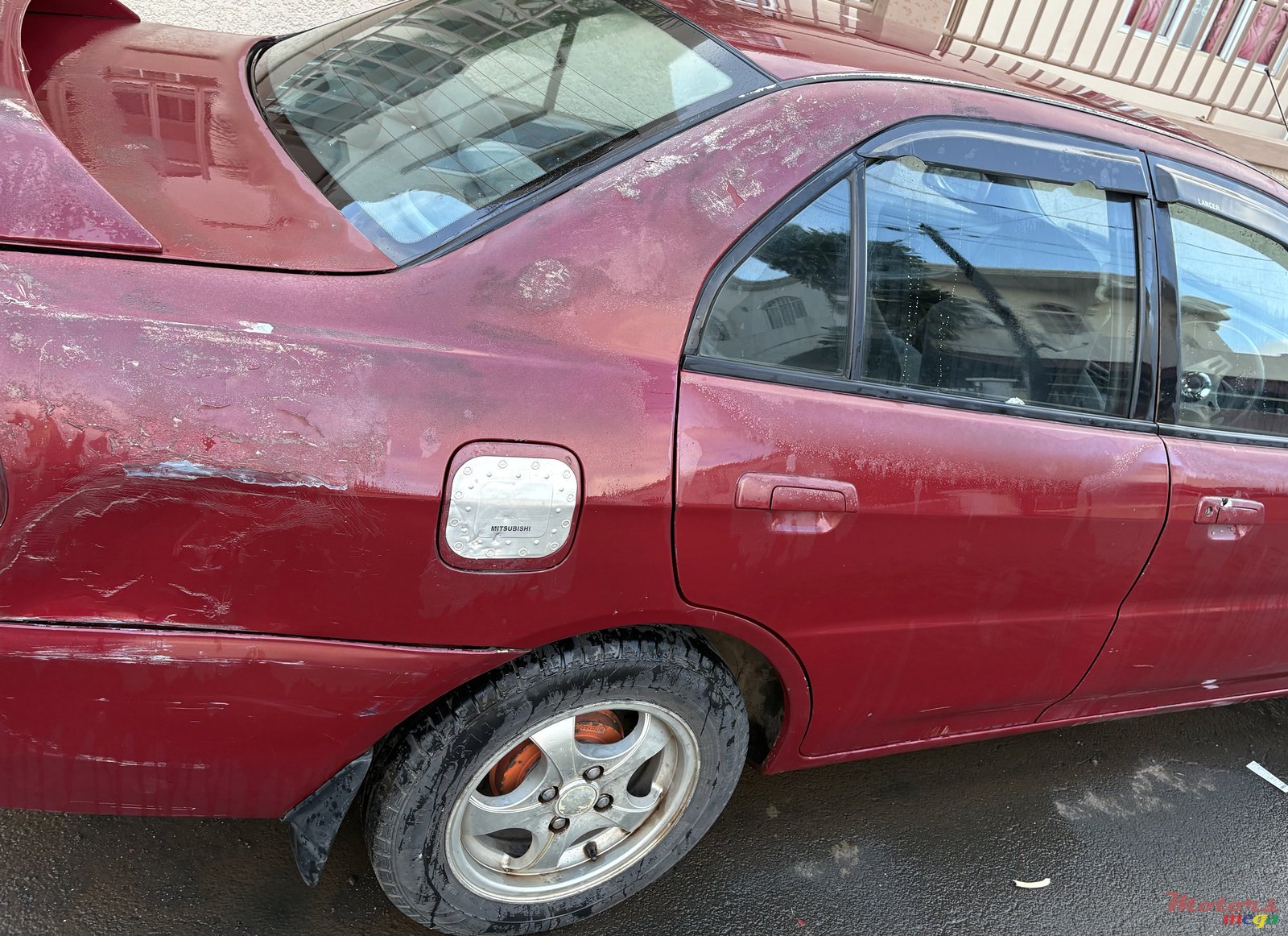 2000' Mitsubishi Lancer photo #3