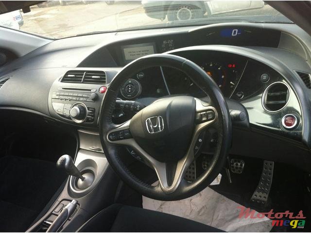 2011' Honda Civic photo #2