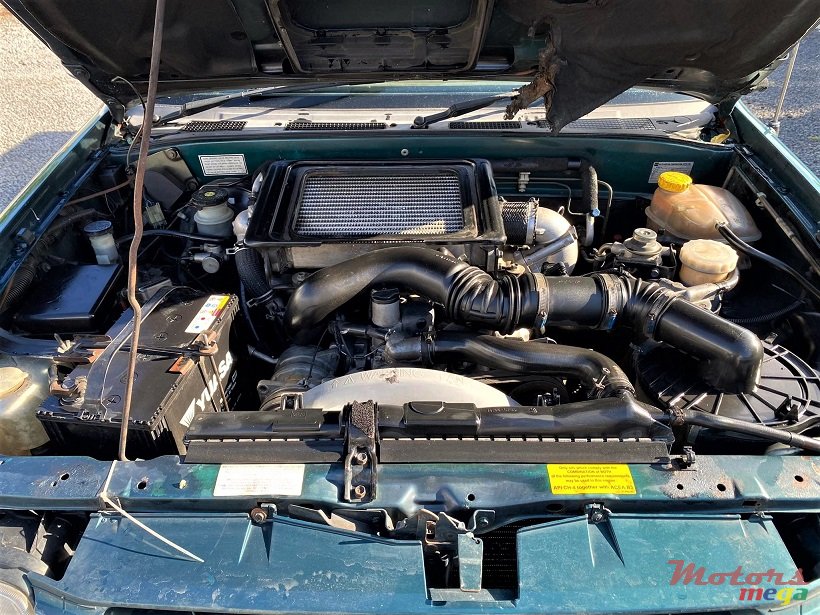 2003' Isuzu KB300 LX-TDI photo #5