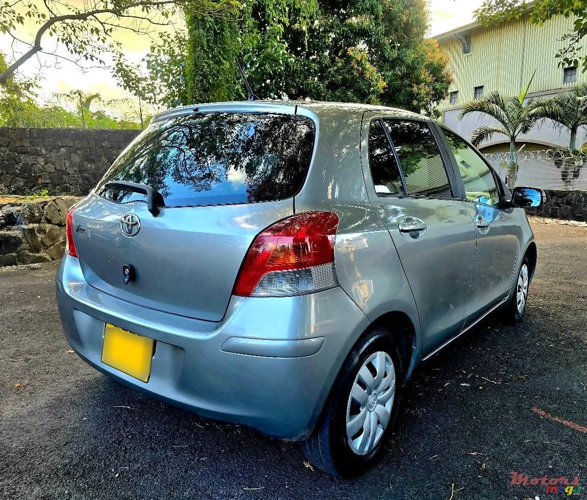 2009' Toyota Vitz Facelift photo #5