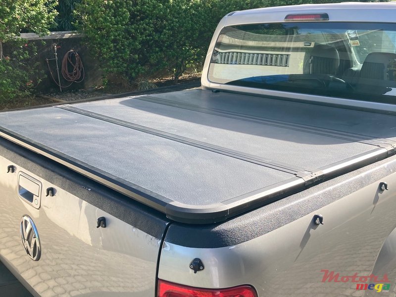 2014' Volkswagen Amarok 2.0 TDI photo #7