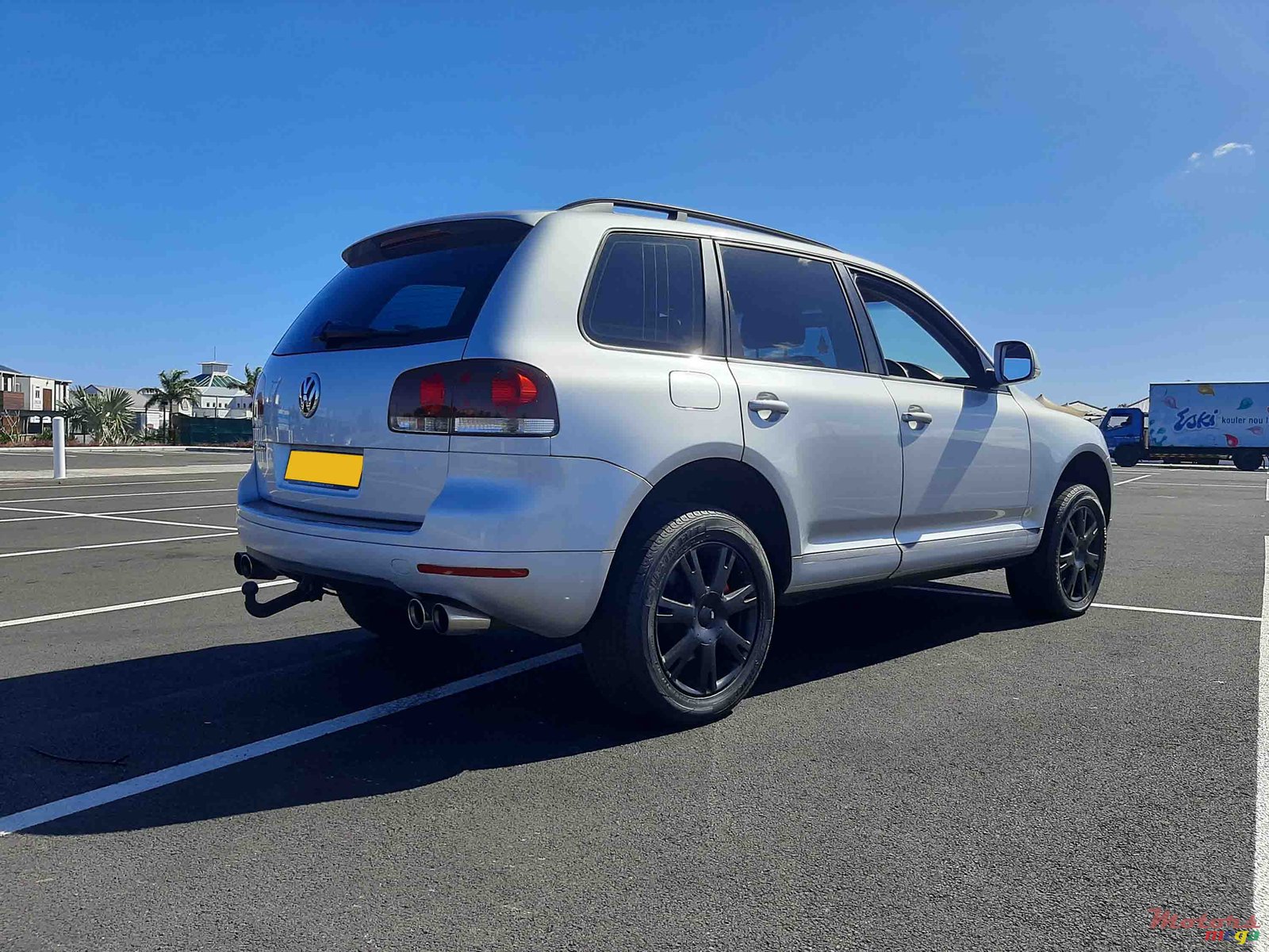 2007' Volkswagen Touareg photo #3