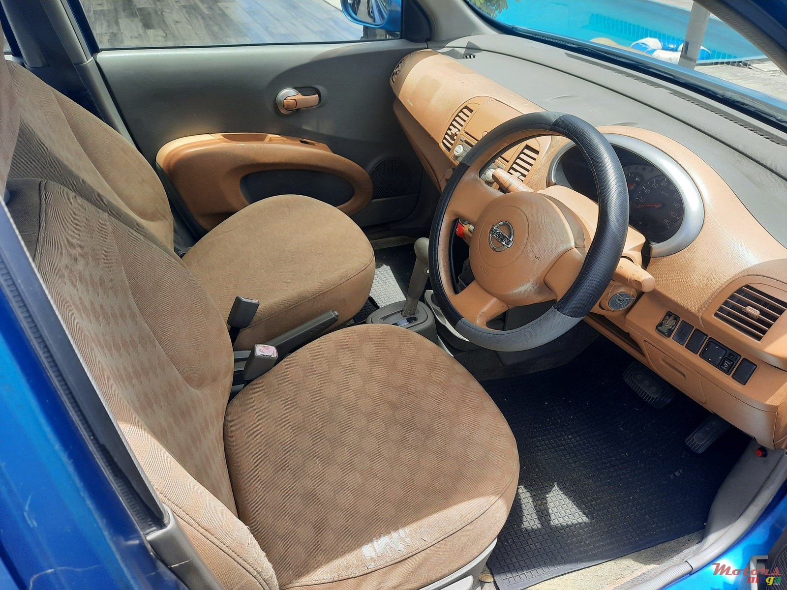 2004' Nissan photo #3