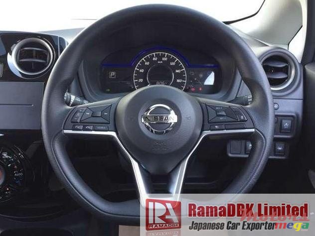 2020' Nissan photo #4