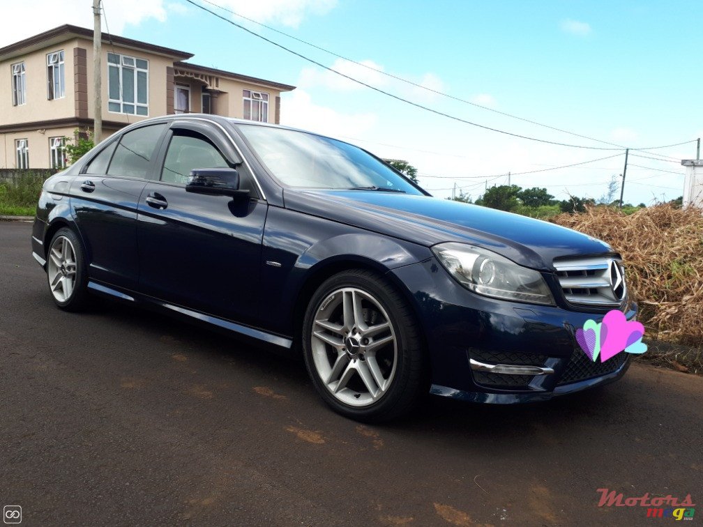 2011' Mercedes-Benz C-Class 180 photo #1