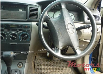 2000' Toyota photo #2