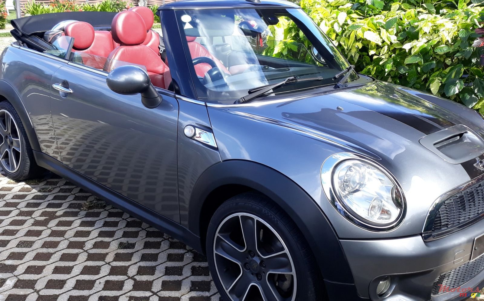 2009' MINI Cooper S Cabriolet photo #5