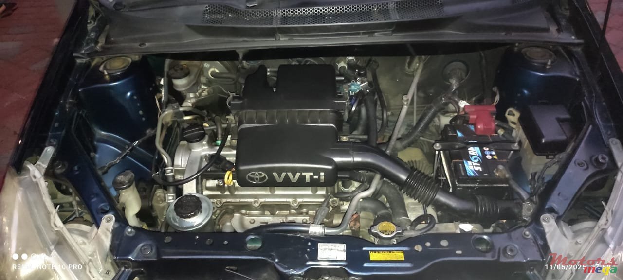 2005' Toyota Platz Nil photo #3