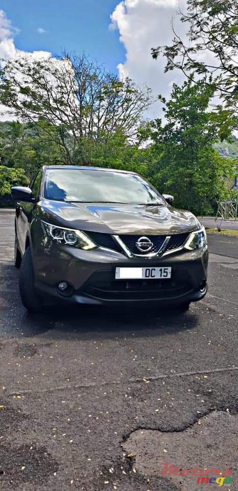 2015' Nissan Qashqai photo #1