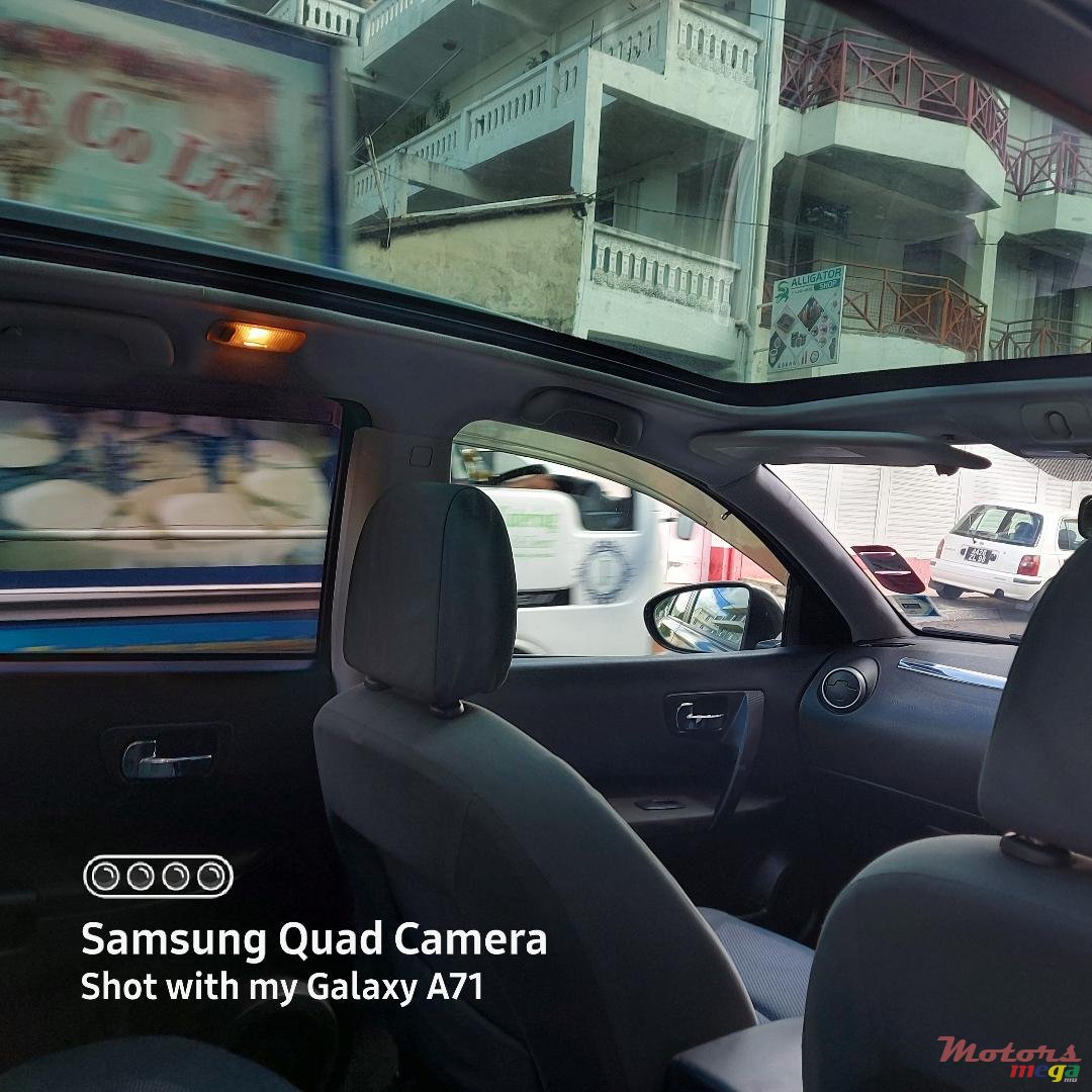 2010' Nissan photo #3