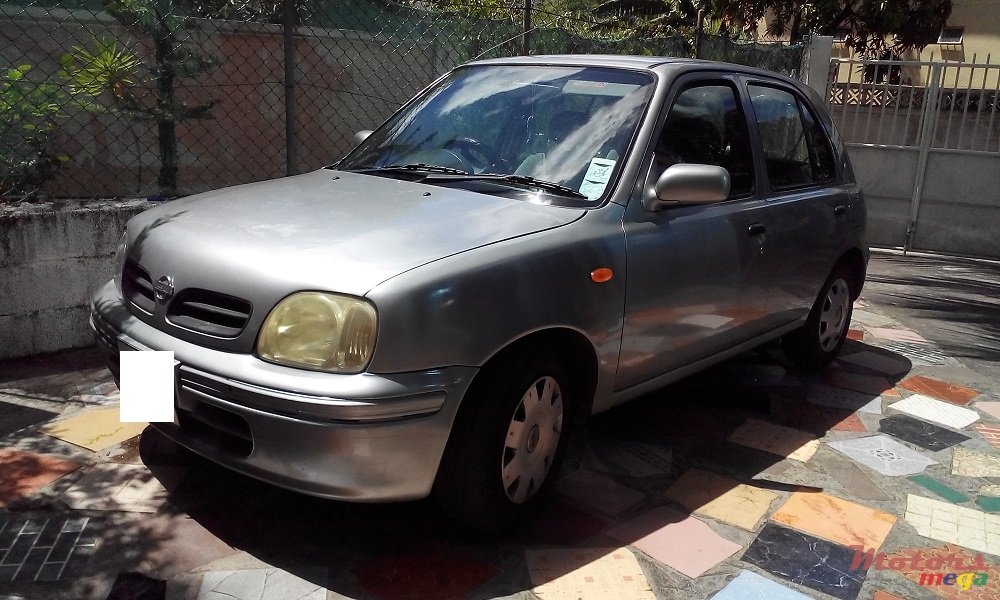 2000' Nissan MARCH photo #2