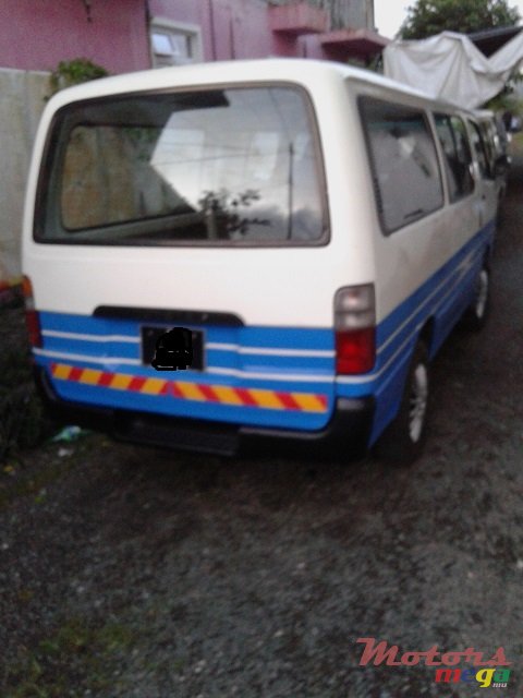 1998' Toyota Hiace long body photo #2