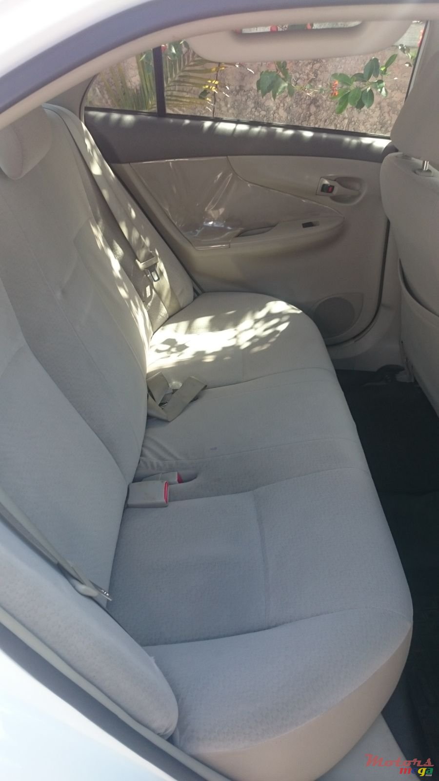 2009' Toyota Corolla Axio photo #6