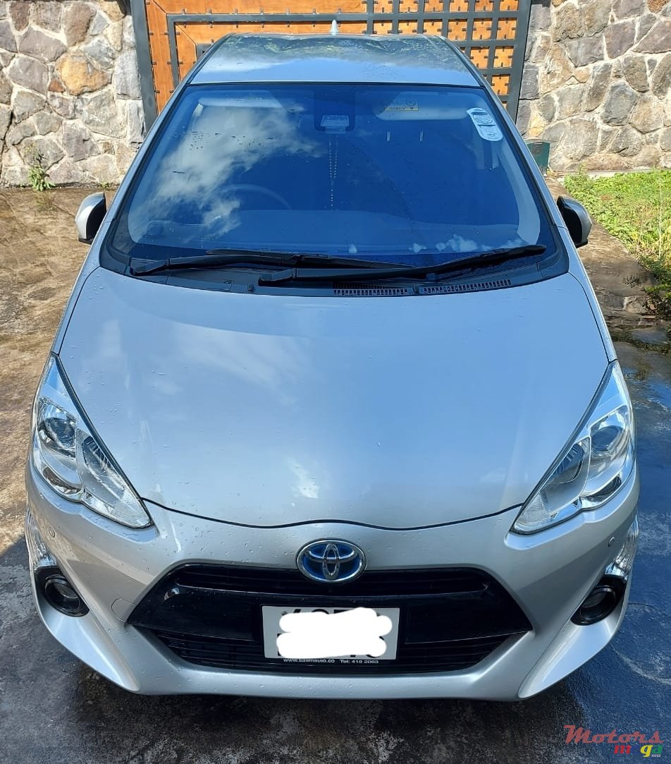 2016' Toyota Aqua photo #4