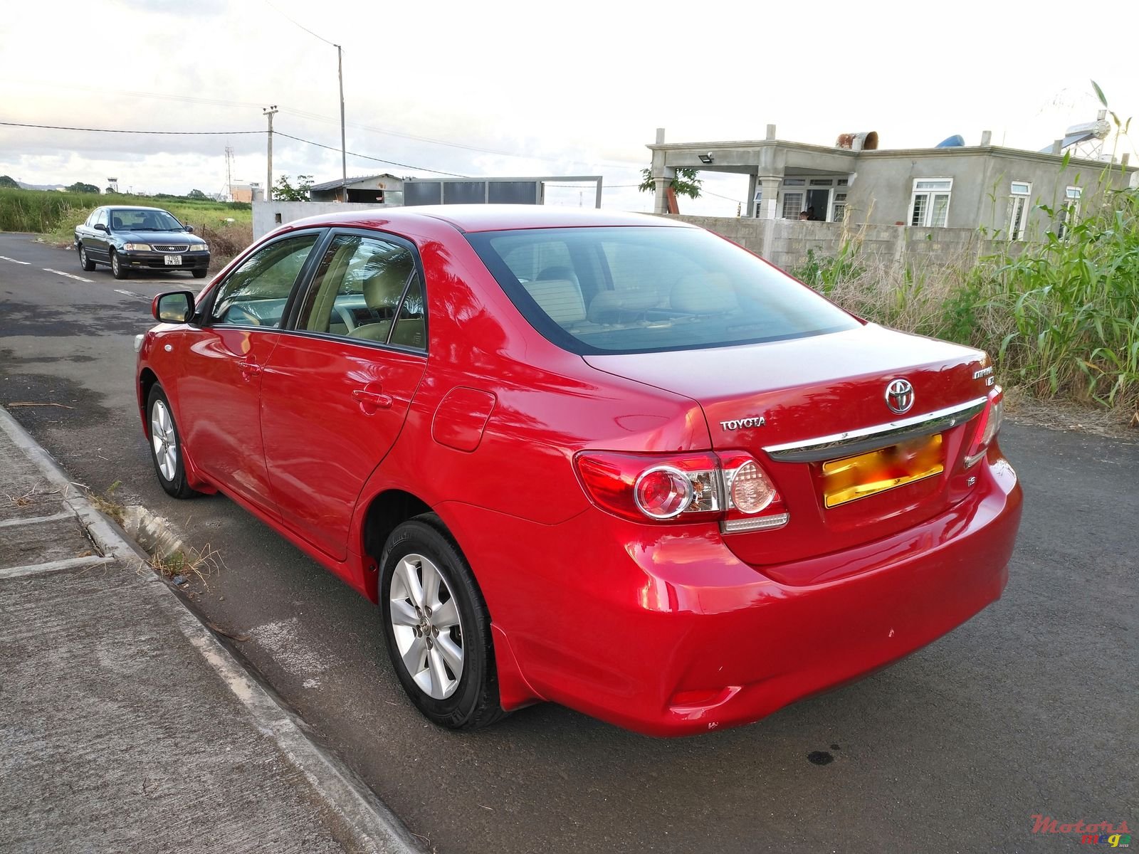 2012' Toyota LX 6speed photo #3