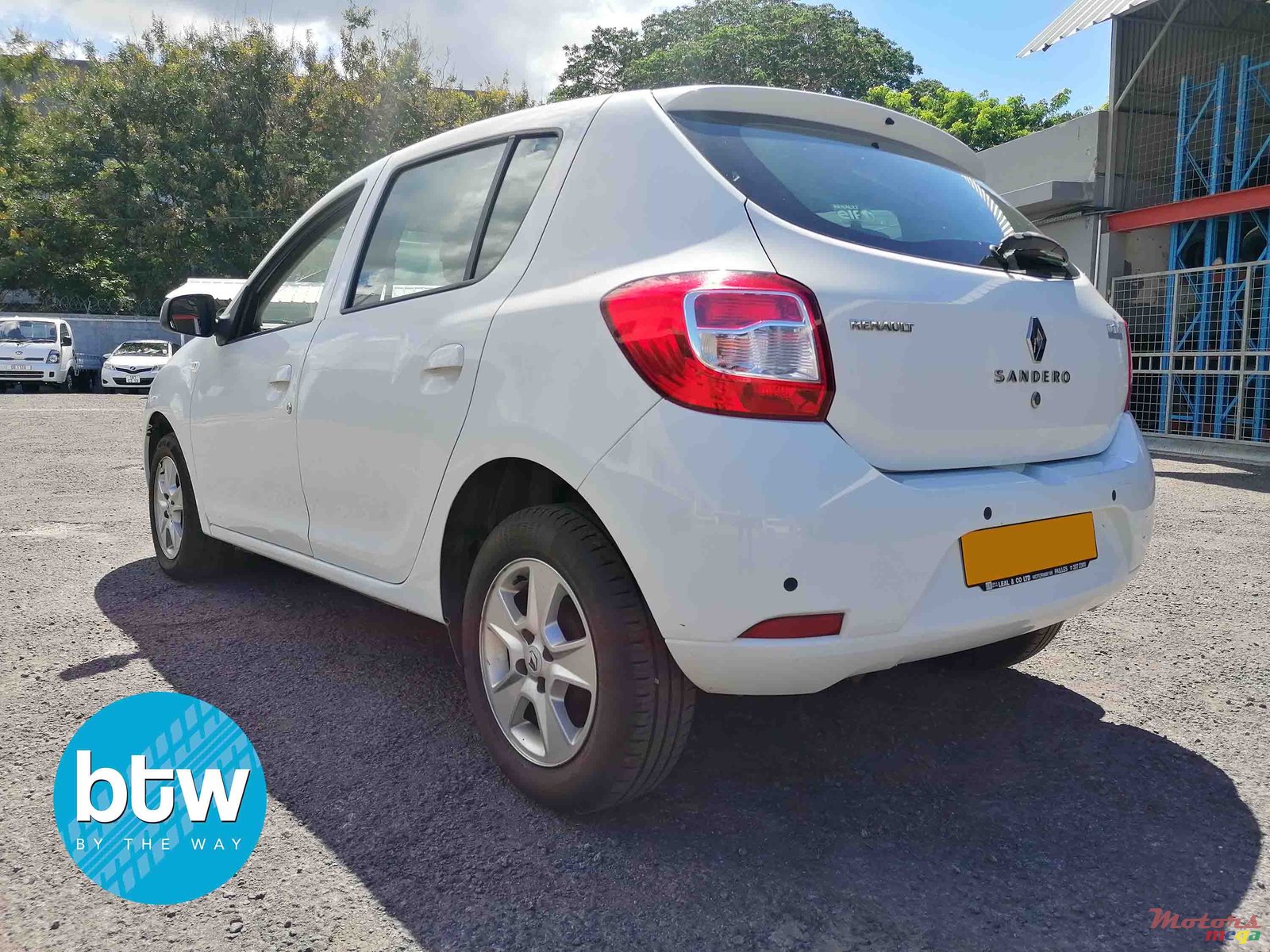 2016' Renault Sandero photo #3