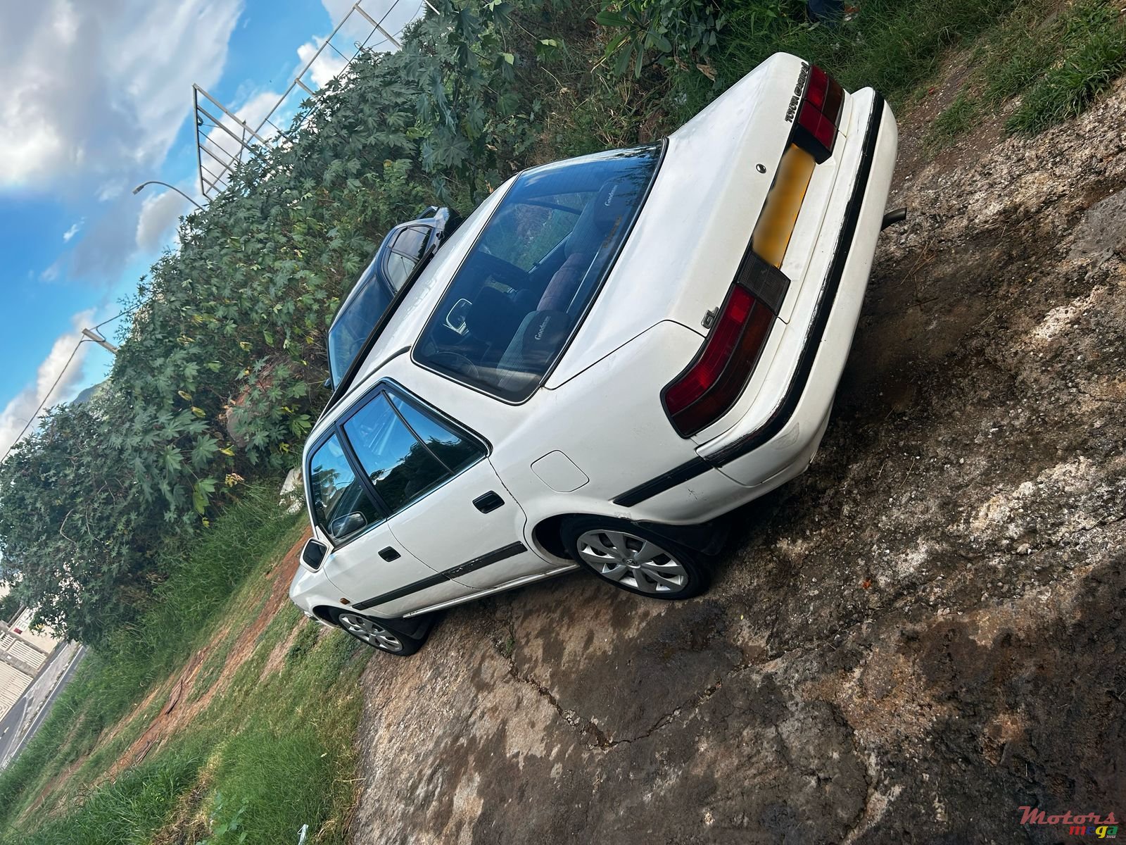 1989' Toyota Carina photo #3