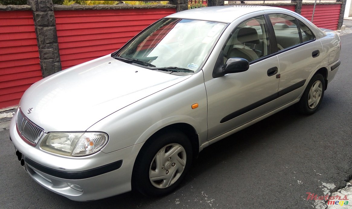 2000' Nissan Sunny photo #3