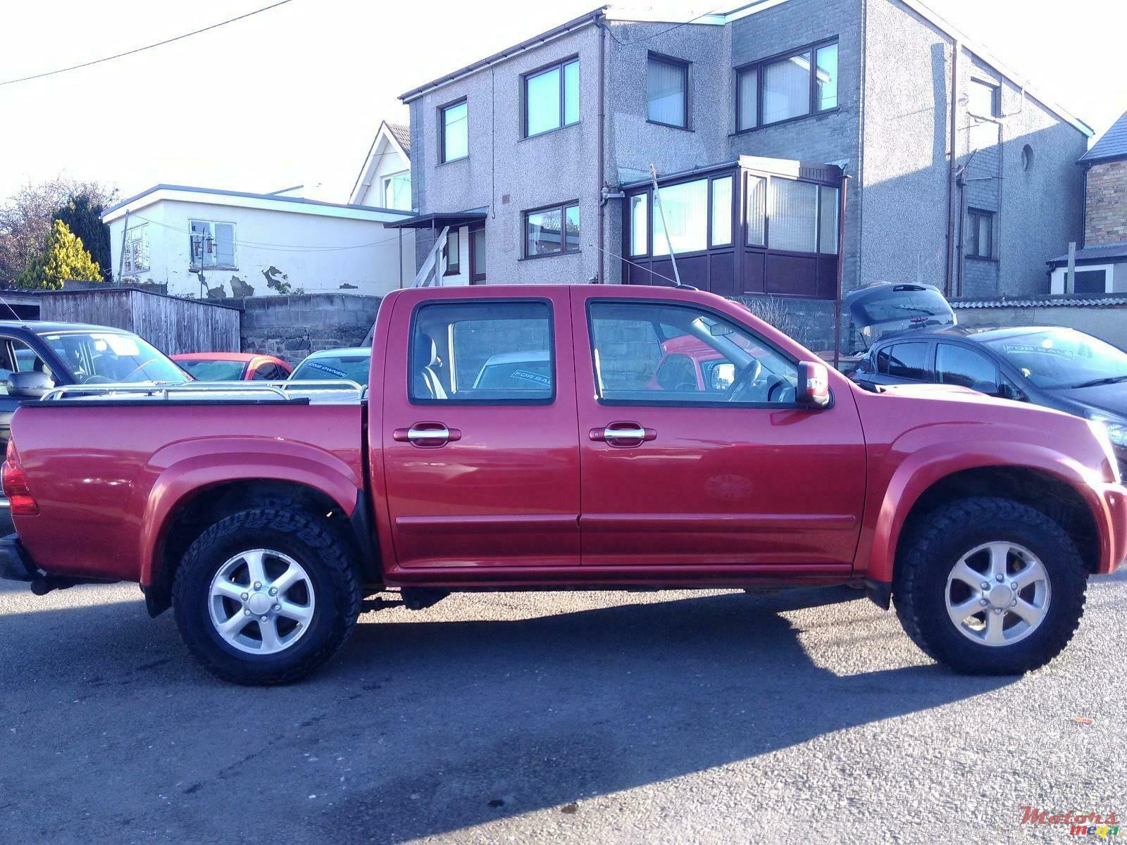 2007' Isuzu Rodeo photo #1
