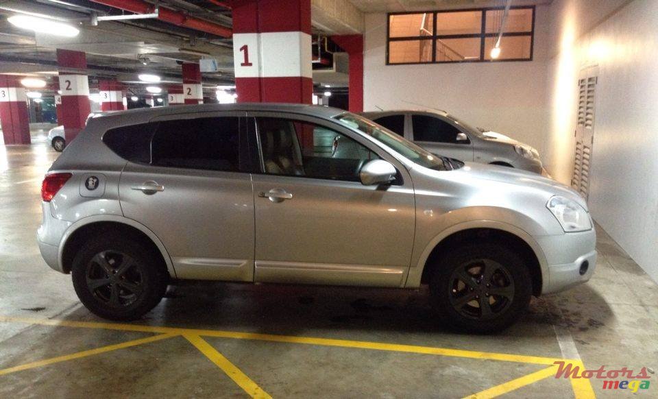 2009' Nissan Qashqai photo #1