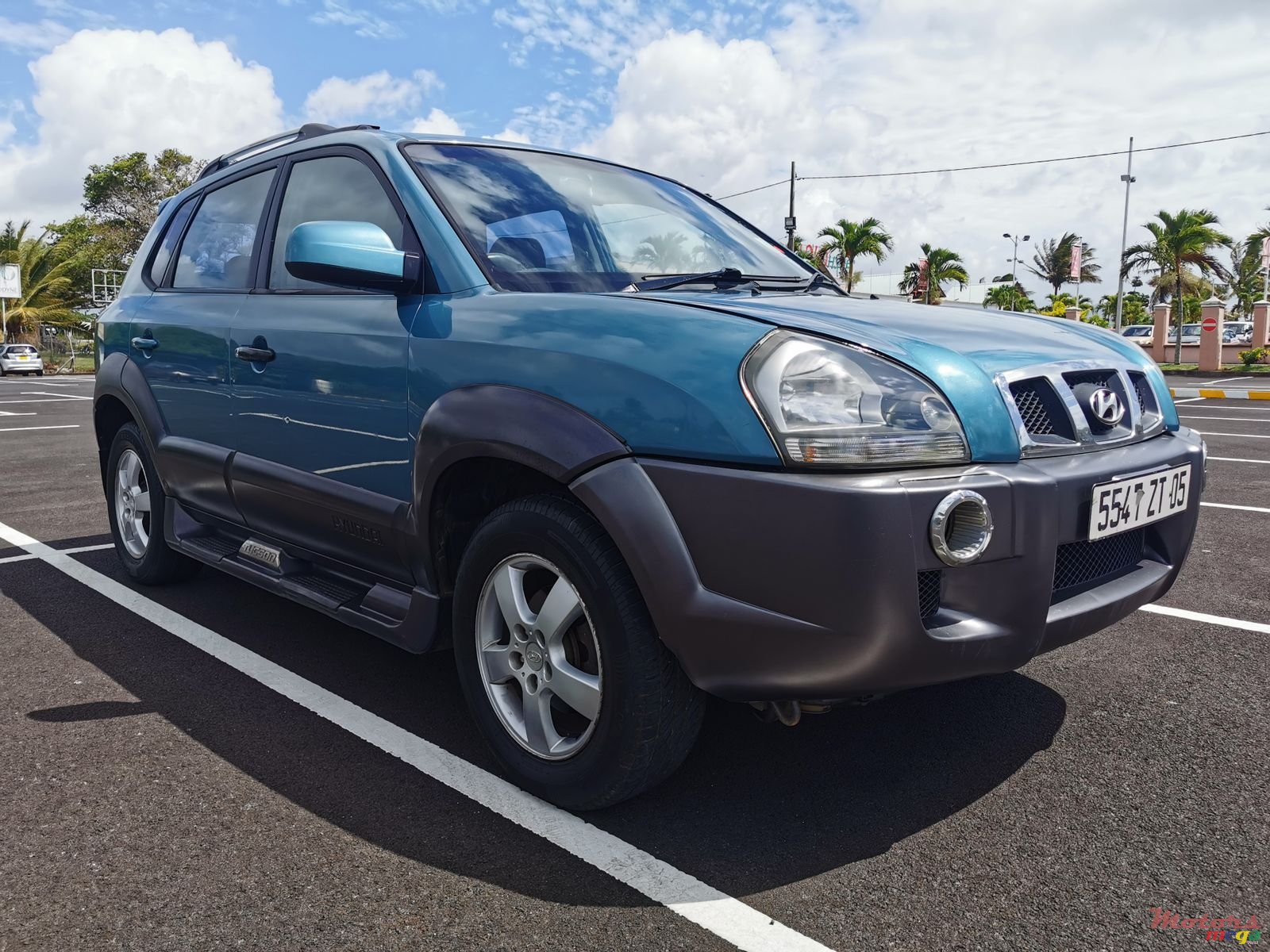 2005' Hyundai Tucson photo #2
