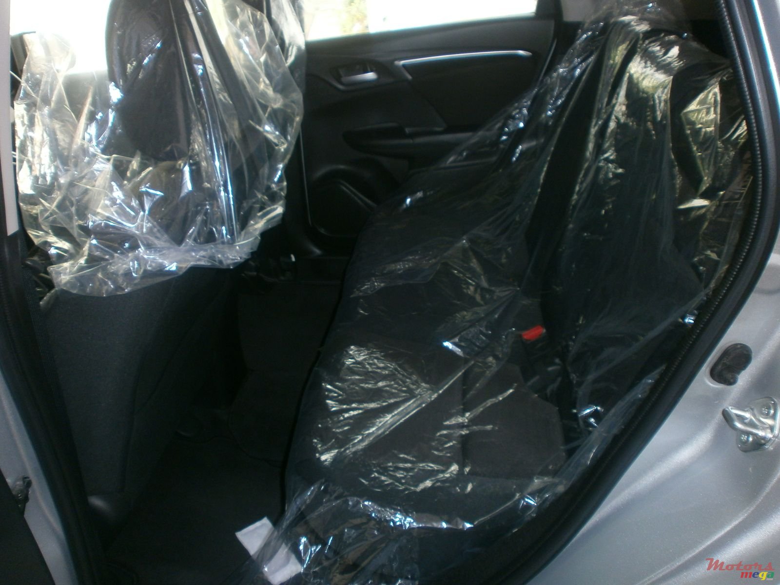 2017' Honda Fit Hybrid photo #3