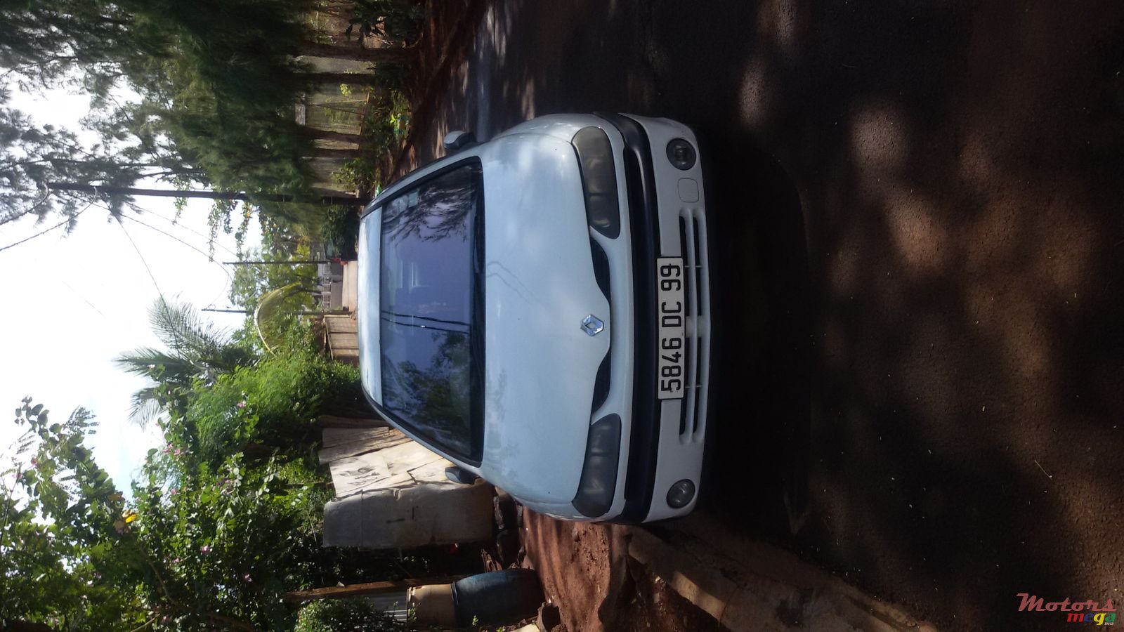 1999' Renault Laguna photo #1