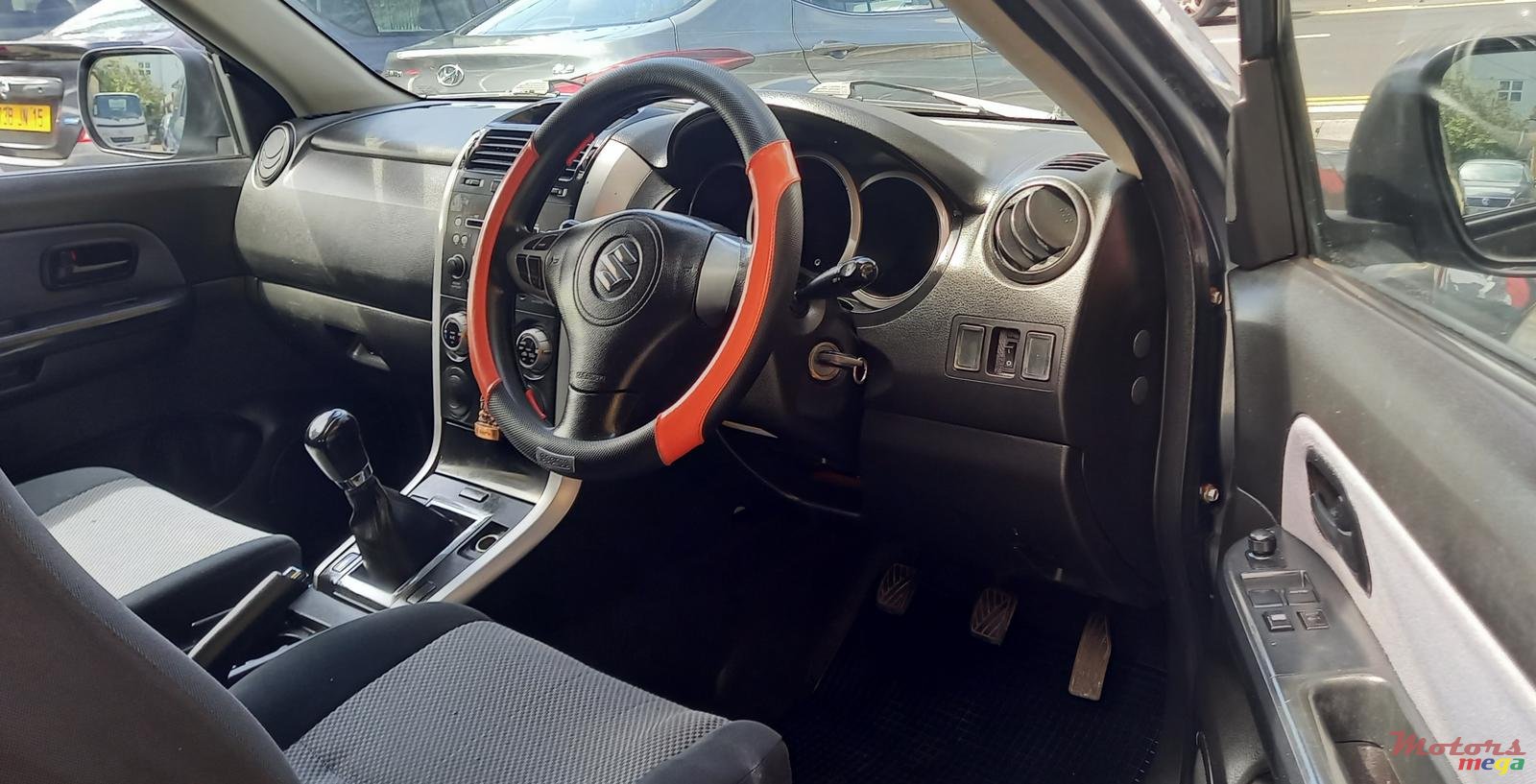 2008' Suzuki Grand Vitara photo #5