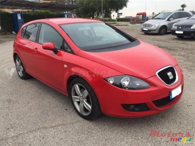 2008' SEAT Leon photo #1