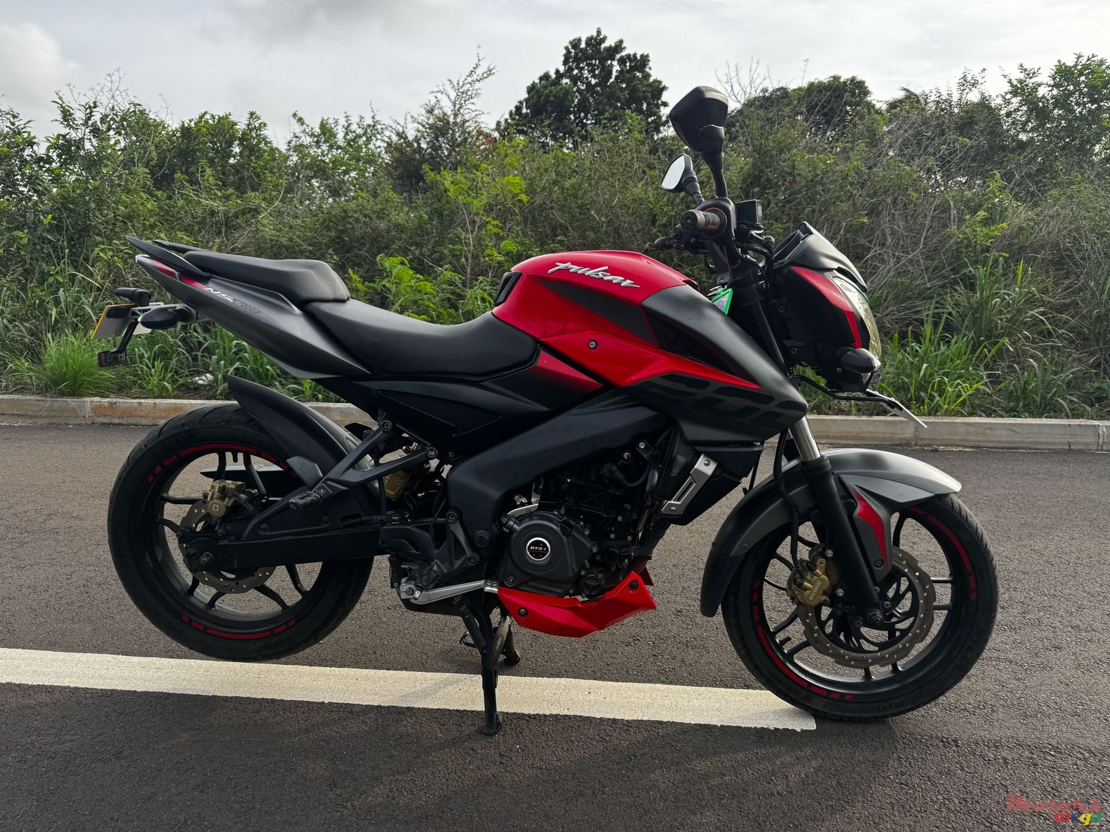 2021' Bajaj photo #3