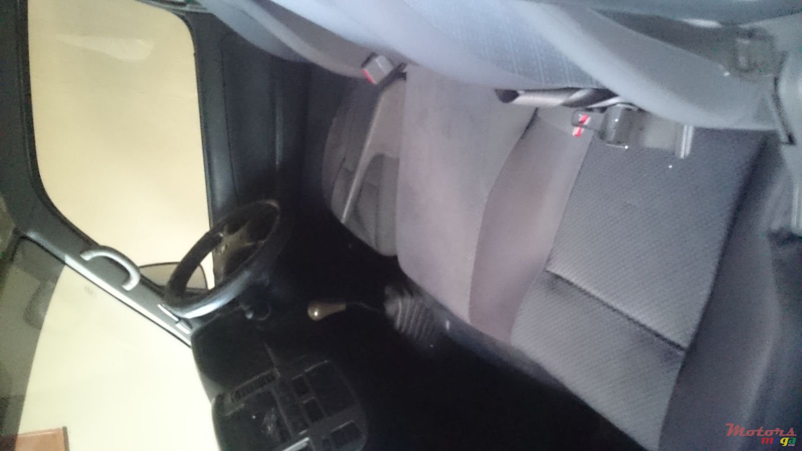 2008' Nissan Urvan photo #1