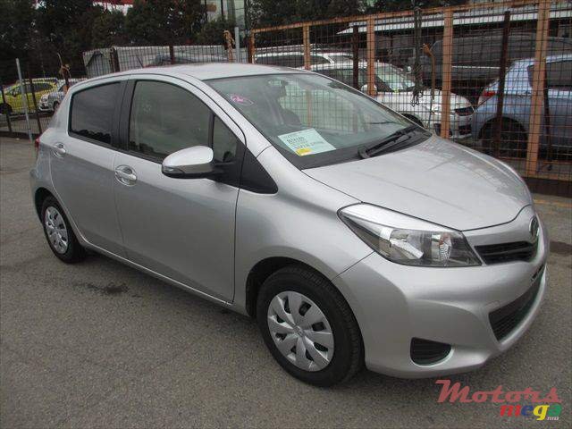 2014' Toyota Vitz F Edition photo #1