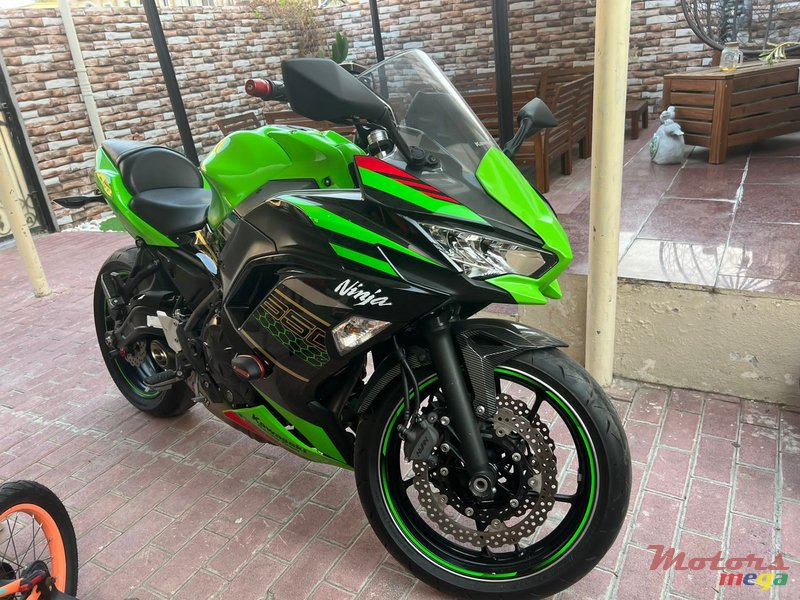 2020' Kawasaki Ninja 650 KRT Edition photo #1