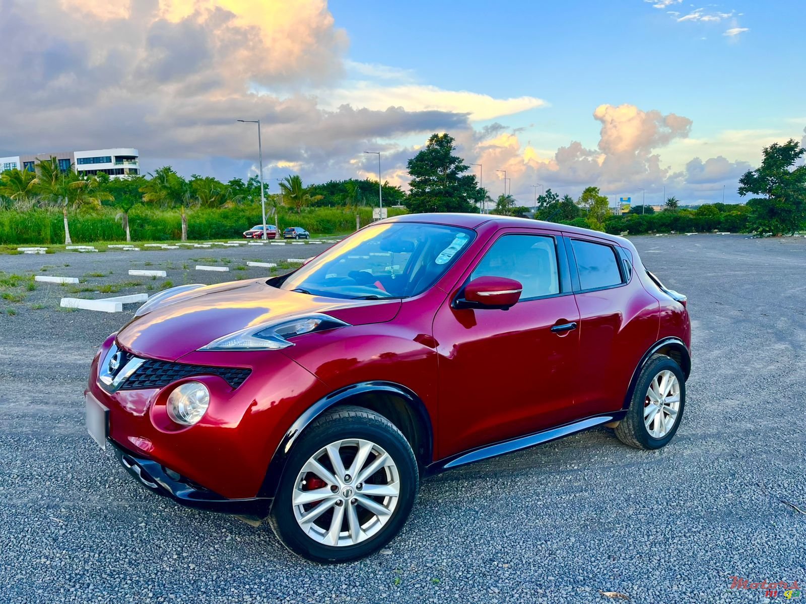 2015' Nissan Juke photo #2