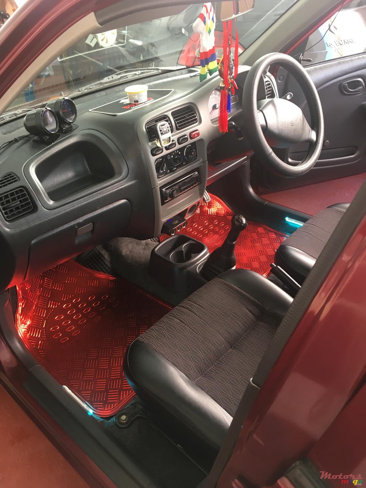 2011' Suzuki Alto photo #3