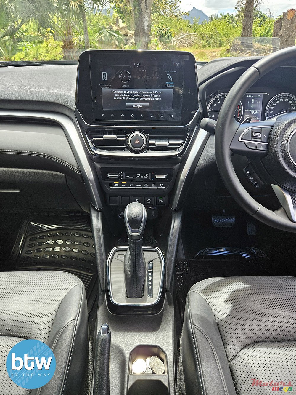 2024' Suzuki Grand Vitara GLX photo #6