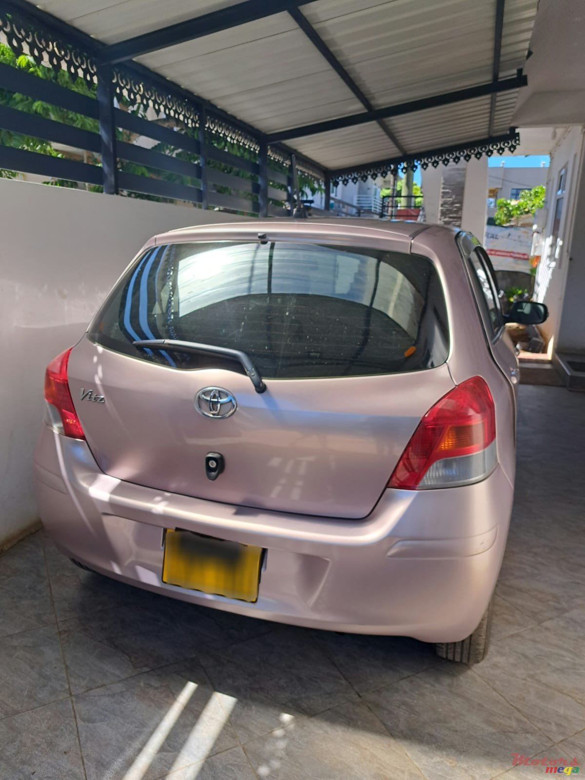 2010' Toyota Vitz photo #1