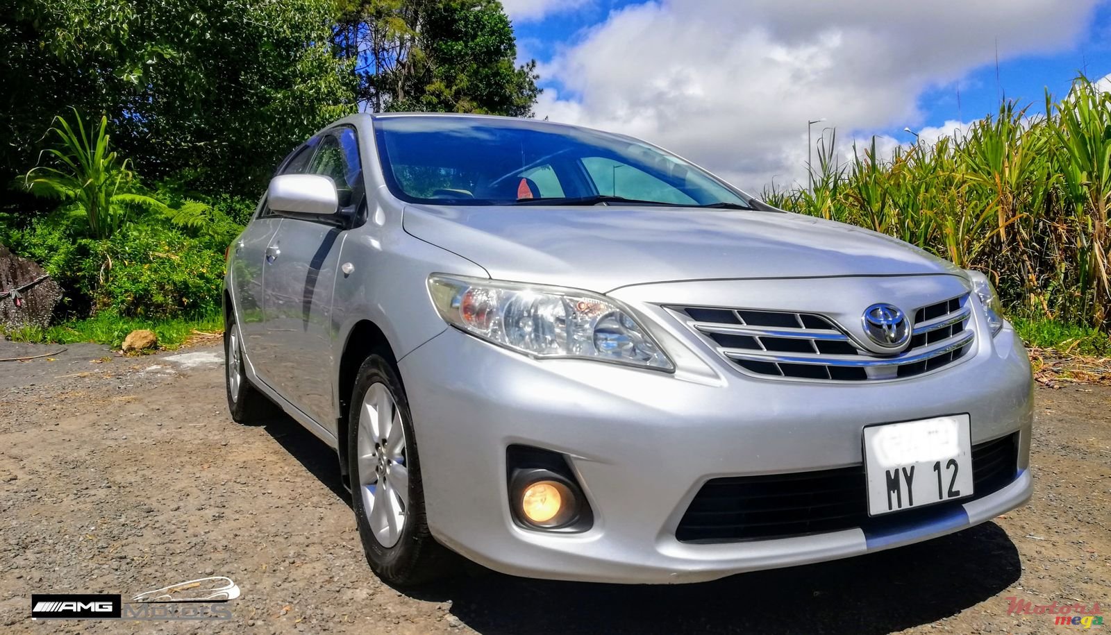 2012' Toyota Corolla GLI Japan Automatic photo #2