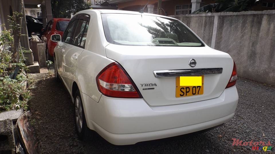 2007' Nissan Tiida photo #4