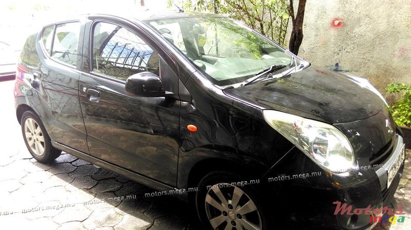 2009' Suzuki photo #2