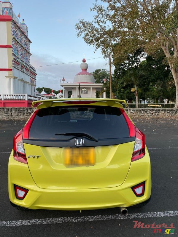 2014' Honda Fit Non-Hybrid photo #4