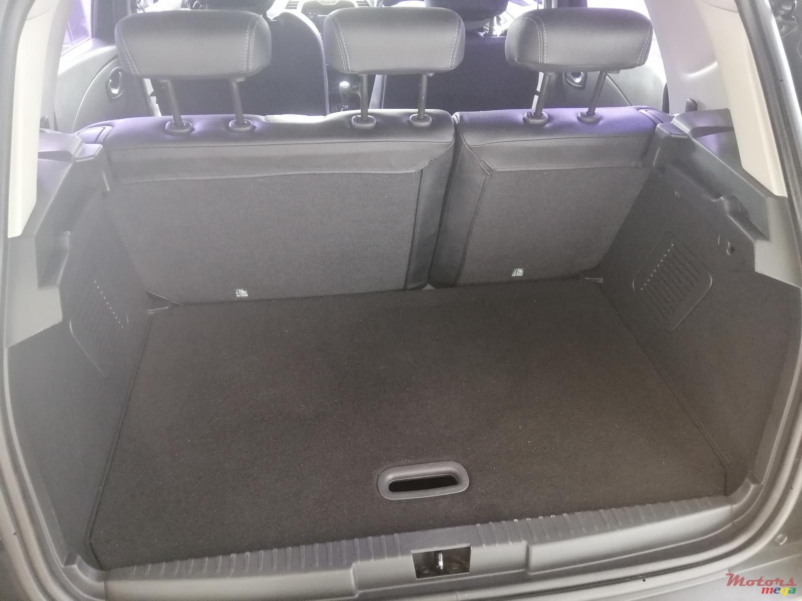 2014' Renault Captur photo #2