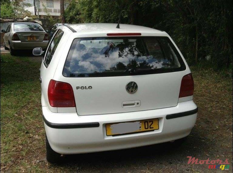 2002' Volkswagen Polo photo #3